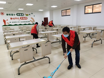 1f10d83652b443f193a7d8deba4edc59.jpg